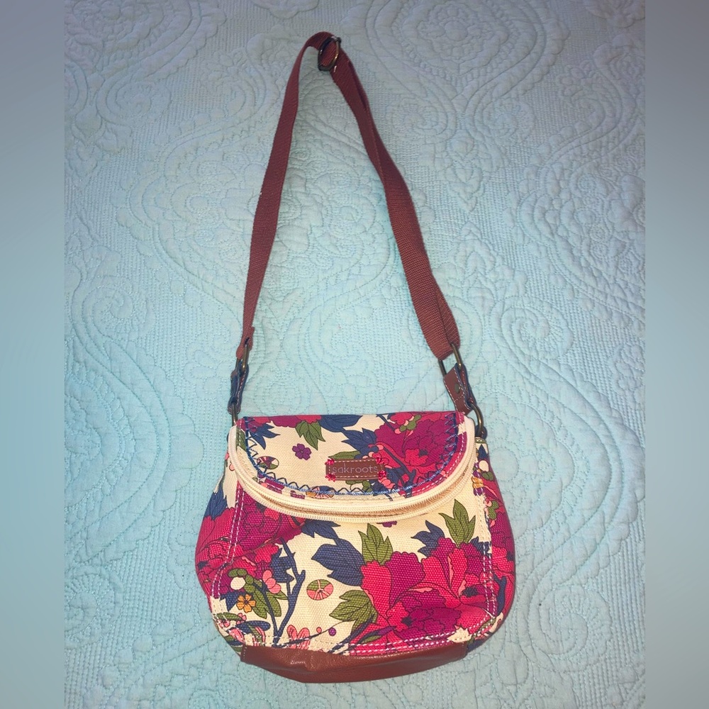LIKE NEW! SakRoots- Floral Canvas & Leather Purse
